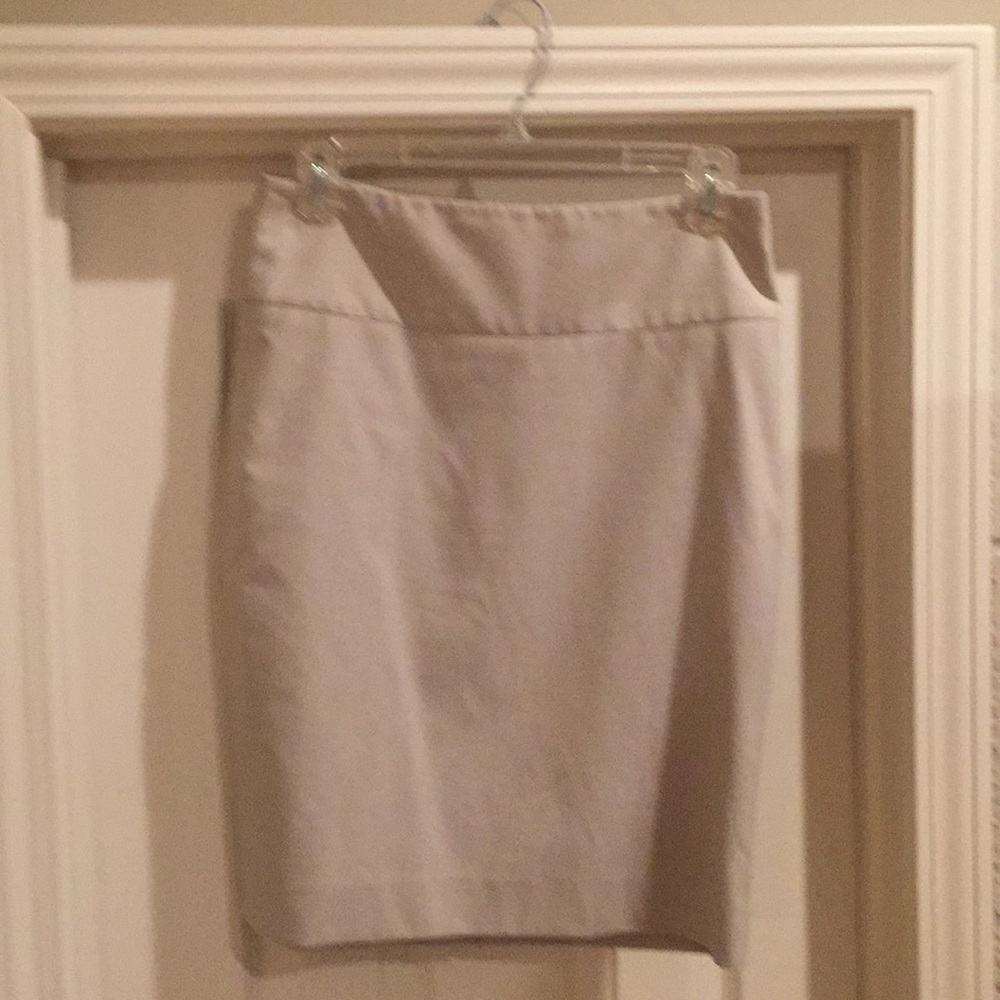 The Limited Collection size 2 tan skirt